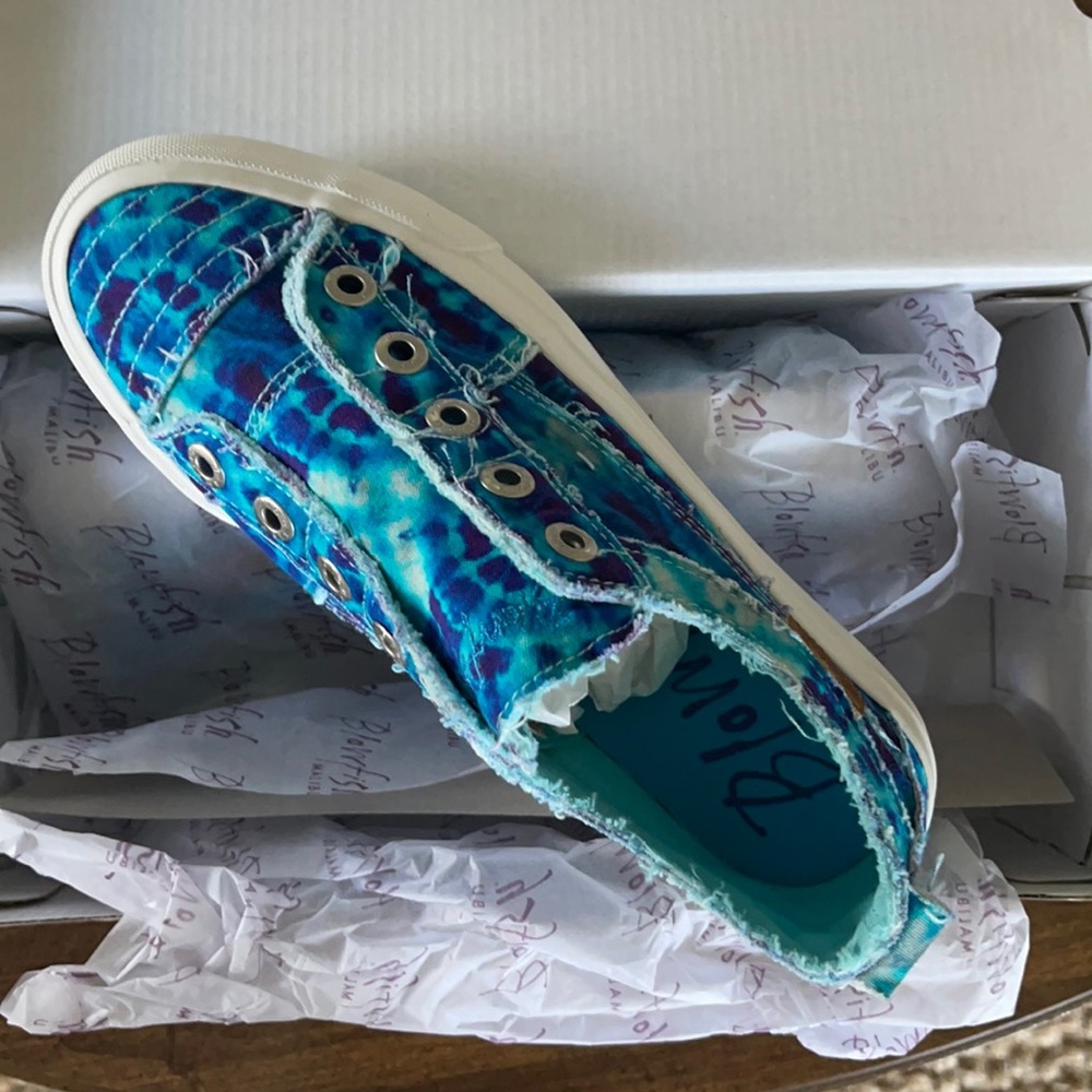 Brand new tie dye blowfish sneakers